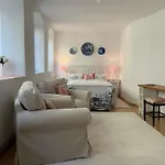 Villafunkelbunt *